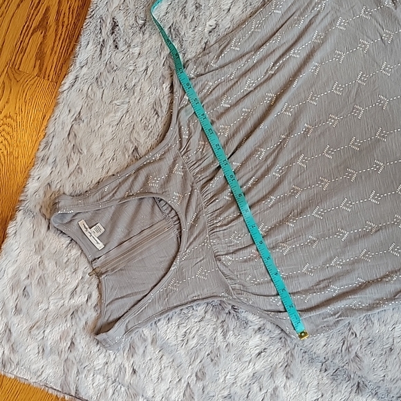 American Eagle Grey/Silver Tank Top, Women's Size Small, Great Condition! - Picture 3 of 6